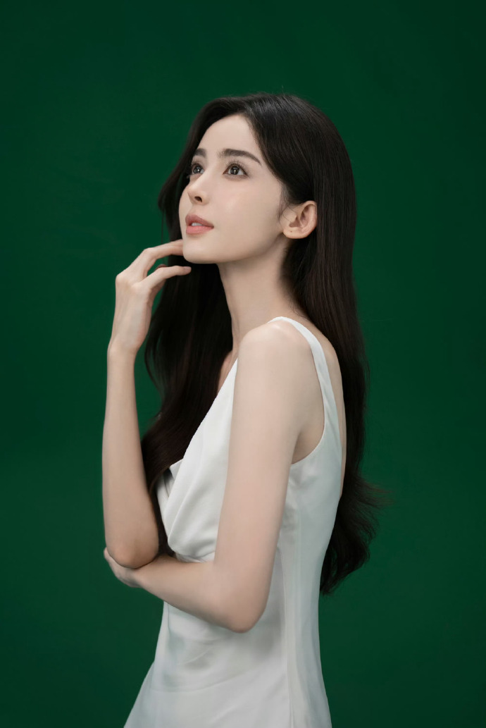 《水中女妖》：二十年前公映的失败之作，导演沙马兰的自恋之作？